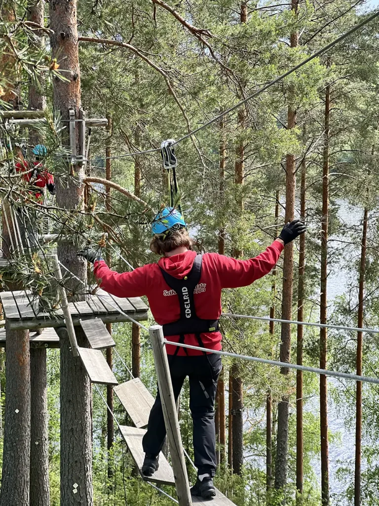 Seikkailija radalla
